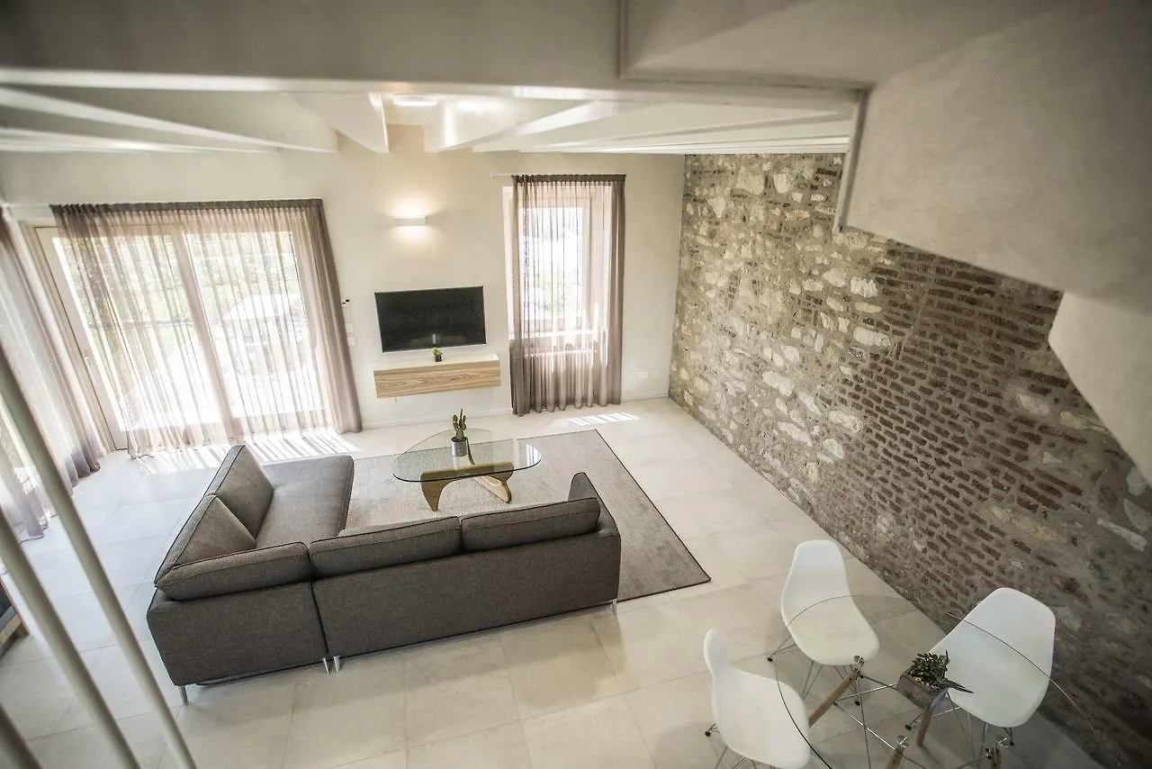 Relais Madergnago Gardapartments Desenzano del Garda