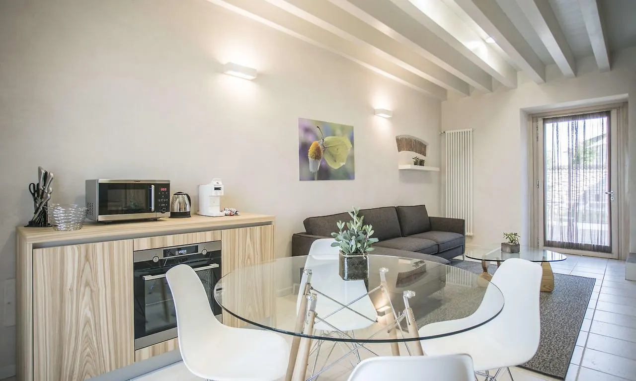Relais Madergnago Gardapartments Desenzano del Garda