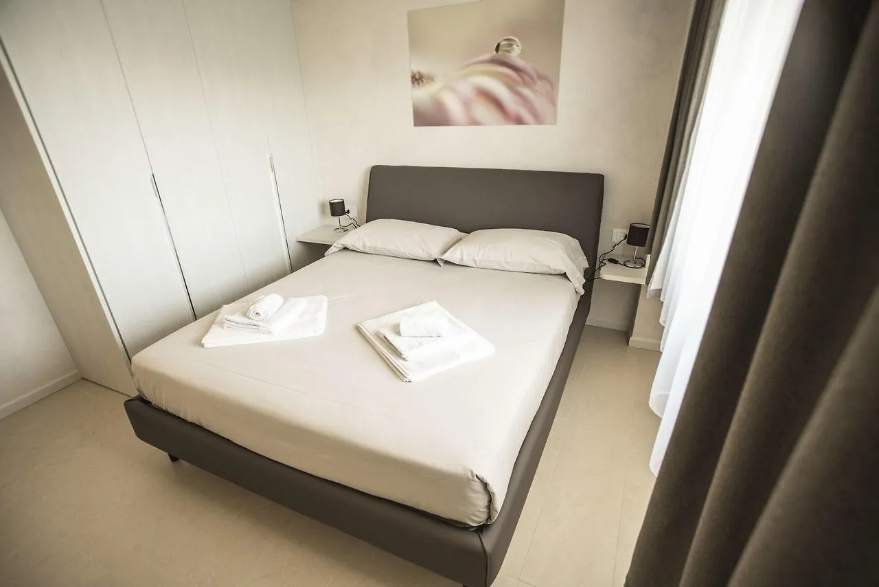 Lejlighed Relais Madergnago Gardapartments Desenzano del Garda Italien
