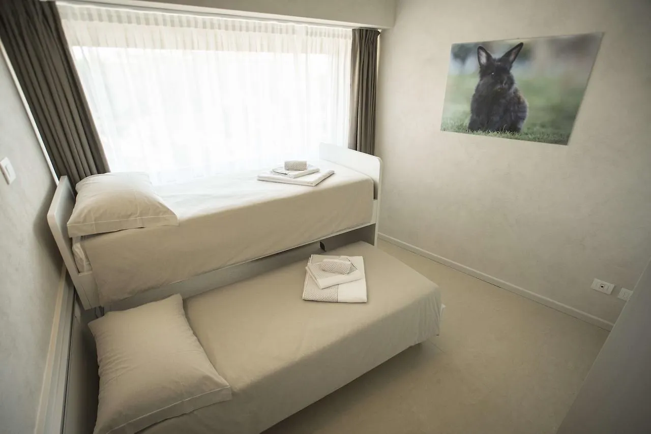 Relais Madergnago Gardapartments Desenzano del Garda 0*,