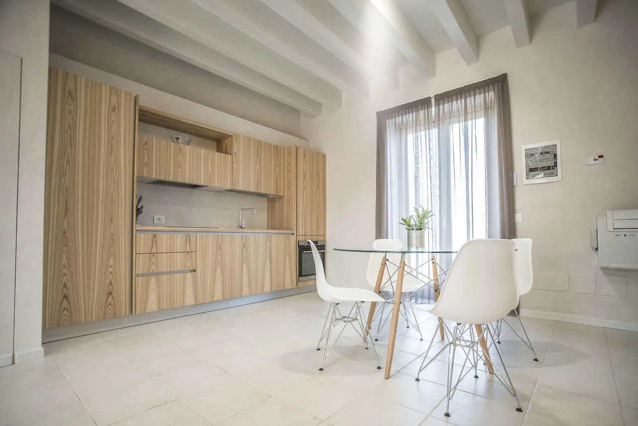 Relais Madergnago Gardapartments Desenzano del Garda Lejlighed