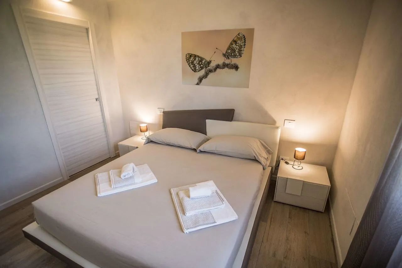 Relais Madergnago Gardapartments Desenzano del Garda 0*,  Italien