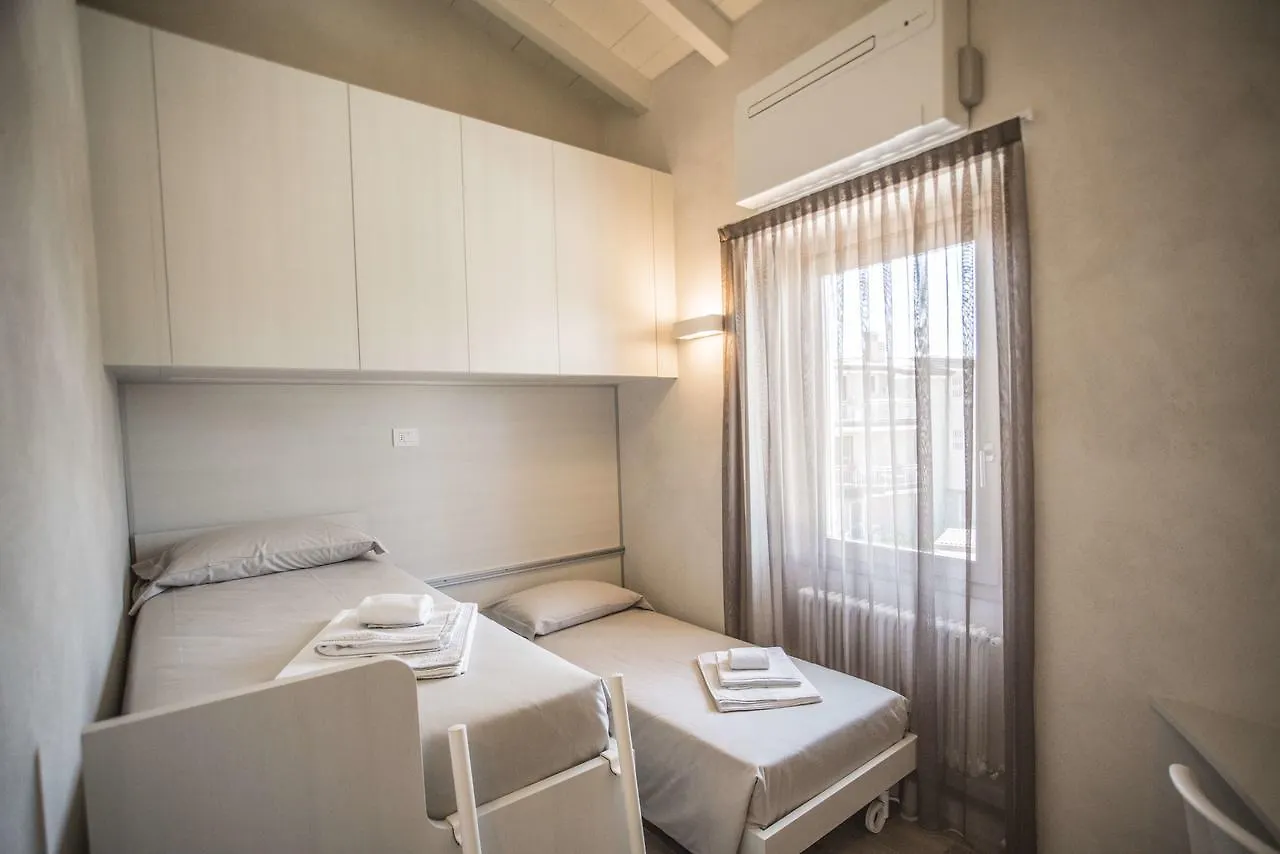 Lejlighed Relais Madergnago Gardapartments Desenzano del Garda