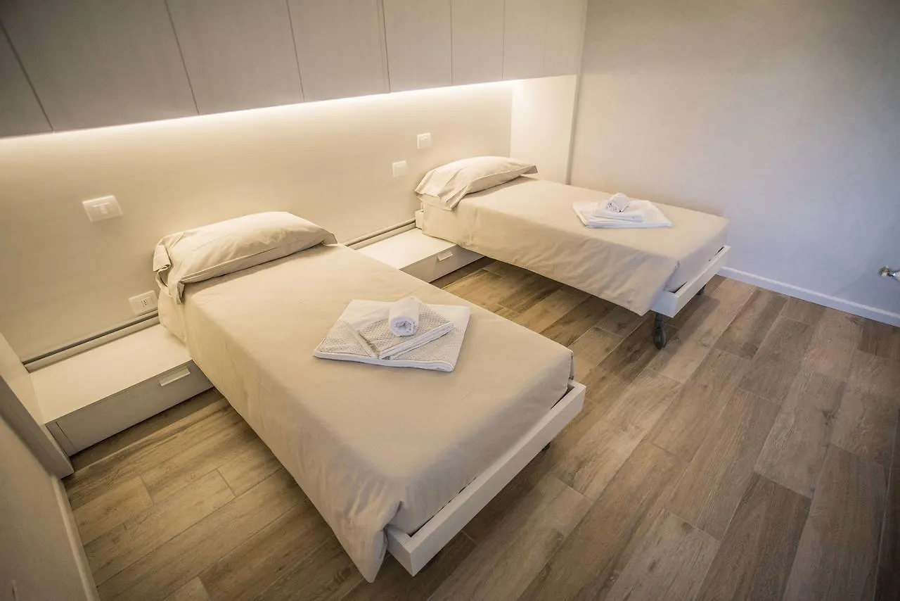 Relais Madergnago Gardapartments Desenzano del Garda