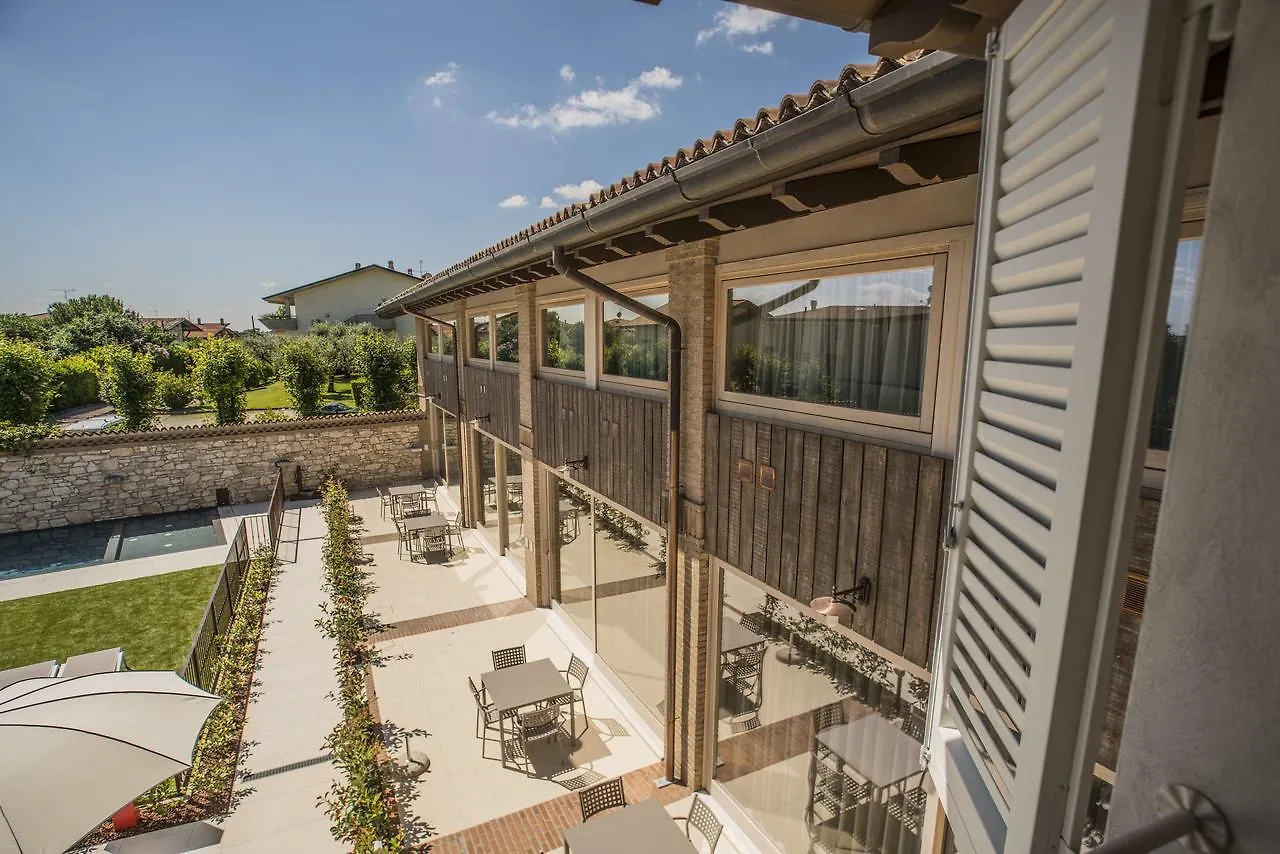 Relais Madergnago Gardapartments Desenzano del Garda